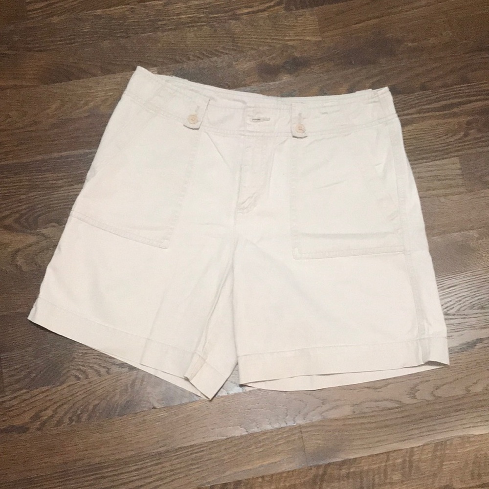 Ralph Lauren 100% cotton khaki shorts size 8